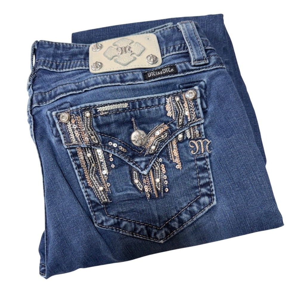 Miss Me Signature Crop Embellished Jeans Women's 31 Blue